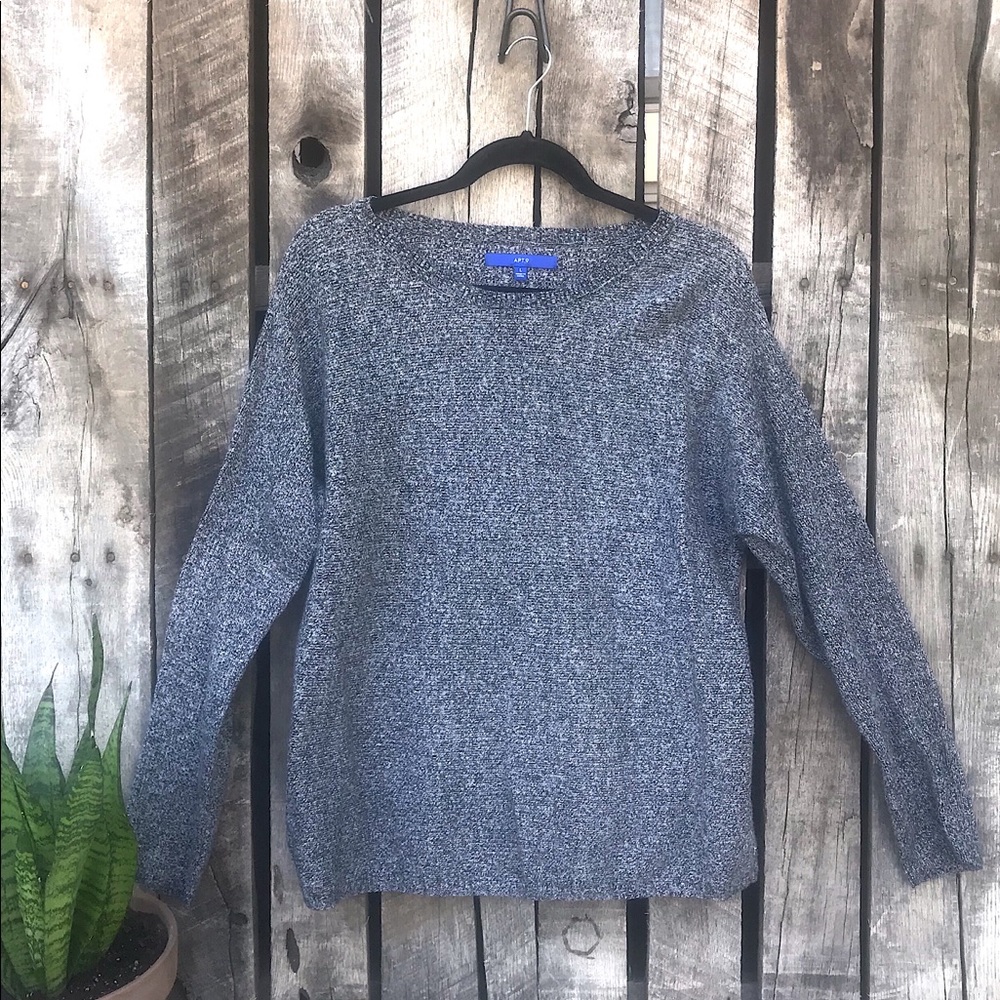 APT9 Sweater